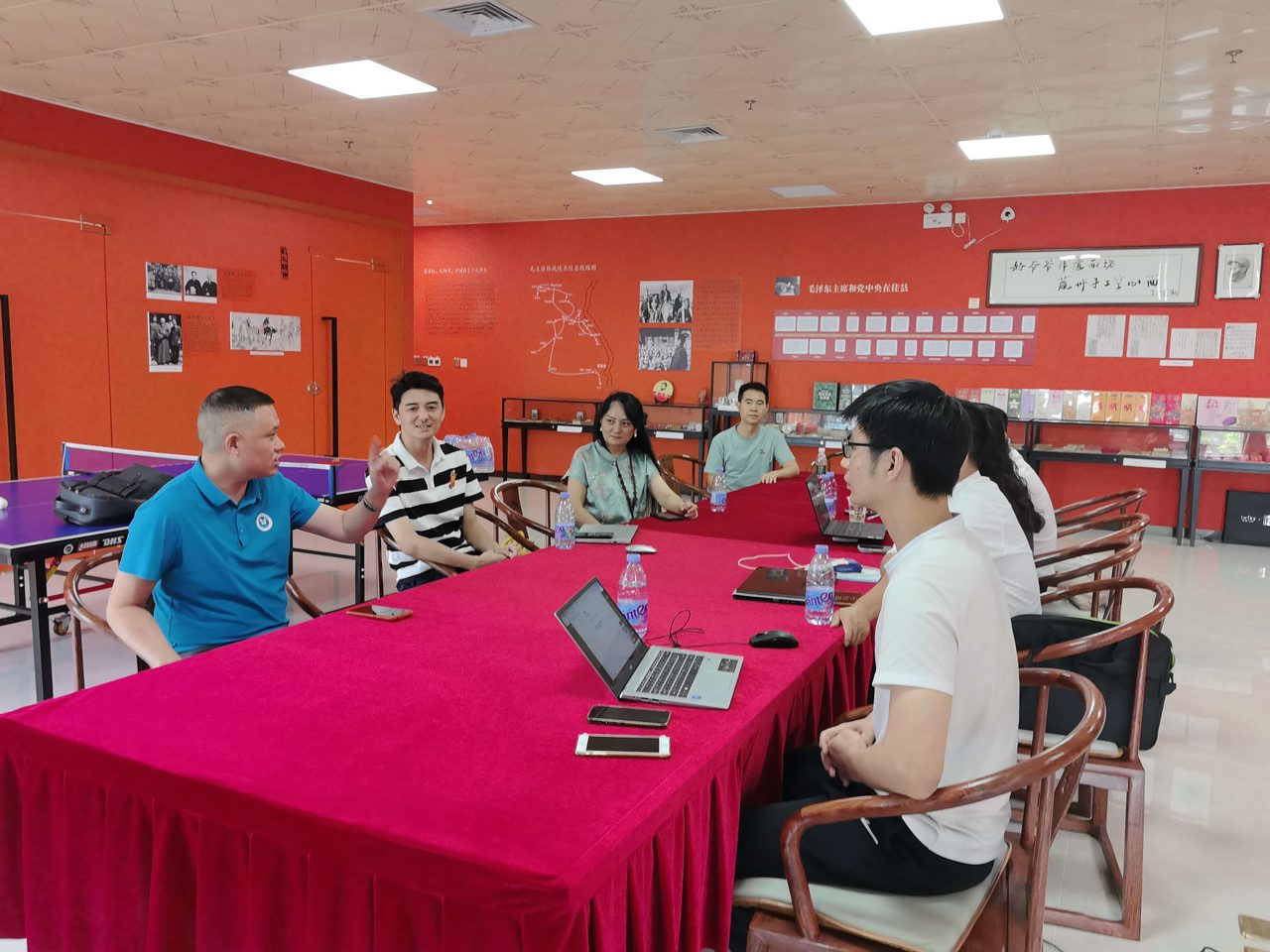 公益课堂讲授：AI工具三大现实应用场景