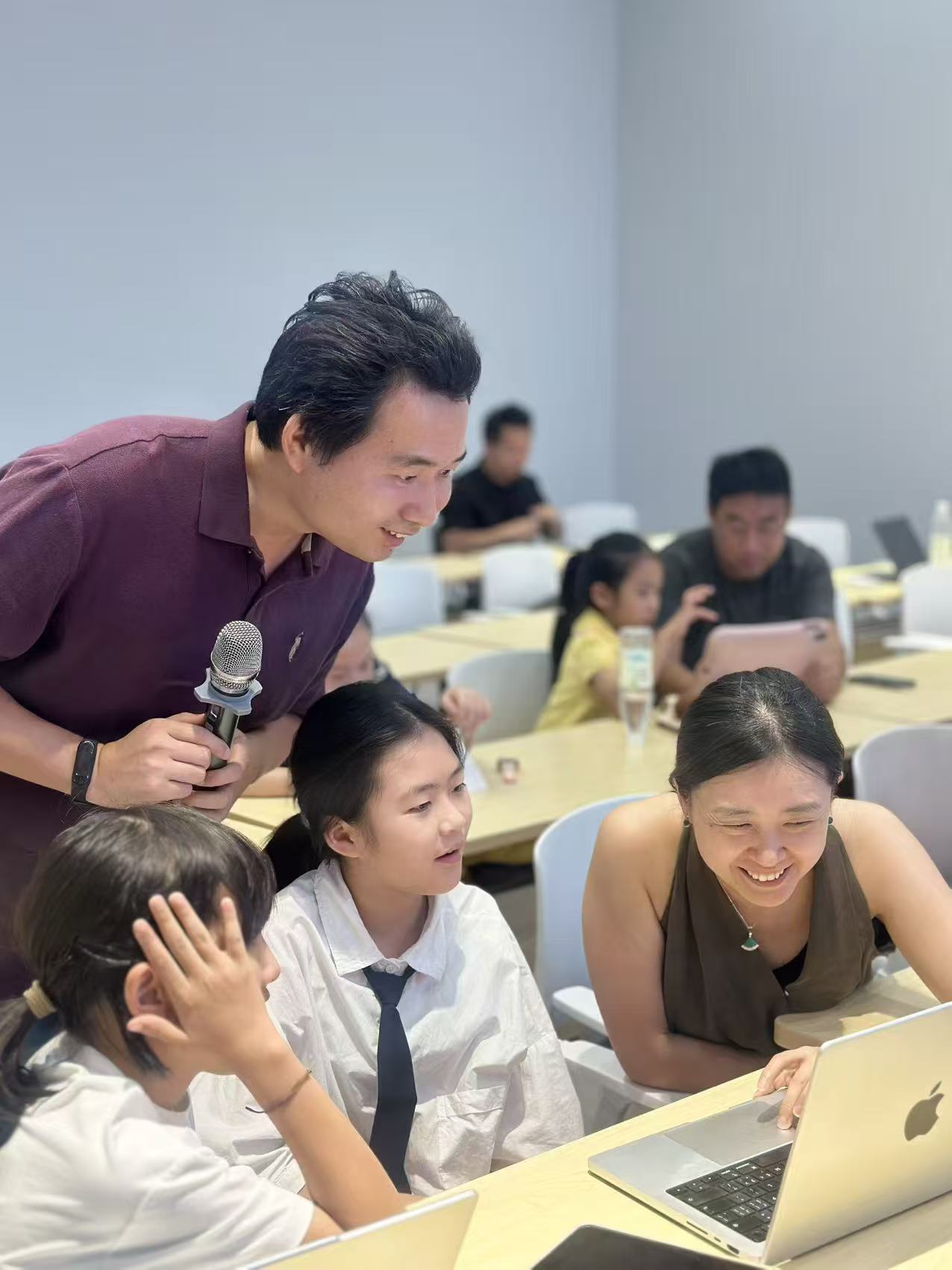 学员实操：用 AI 生成旋律与歌词